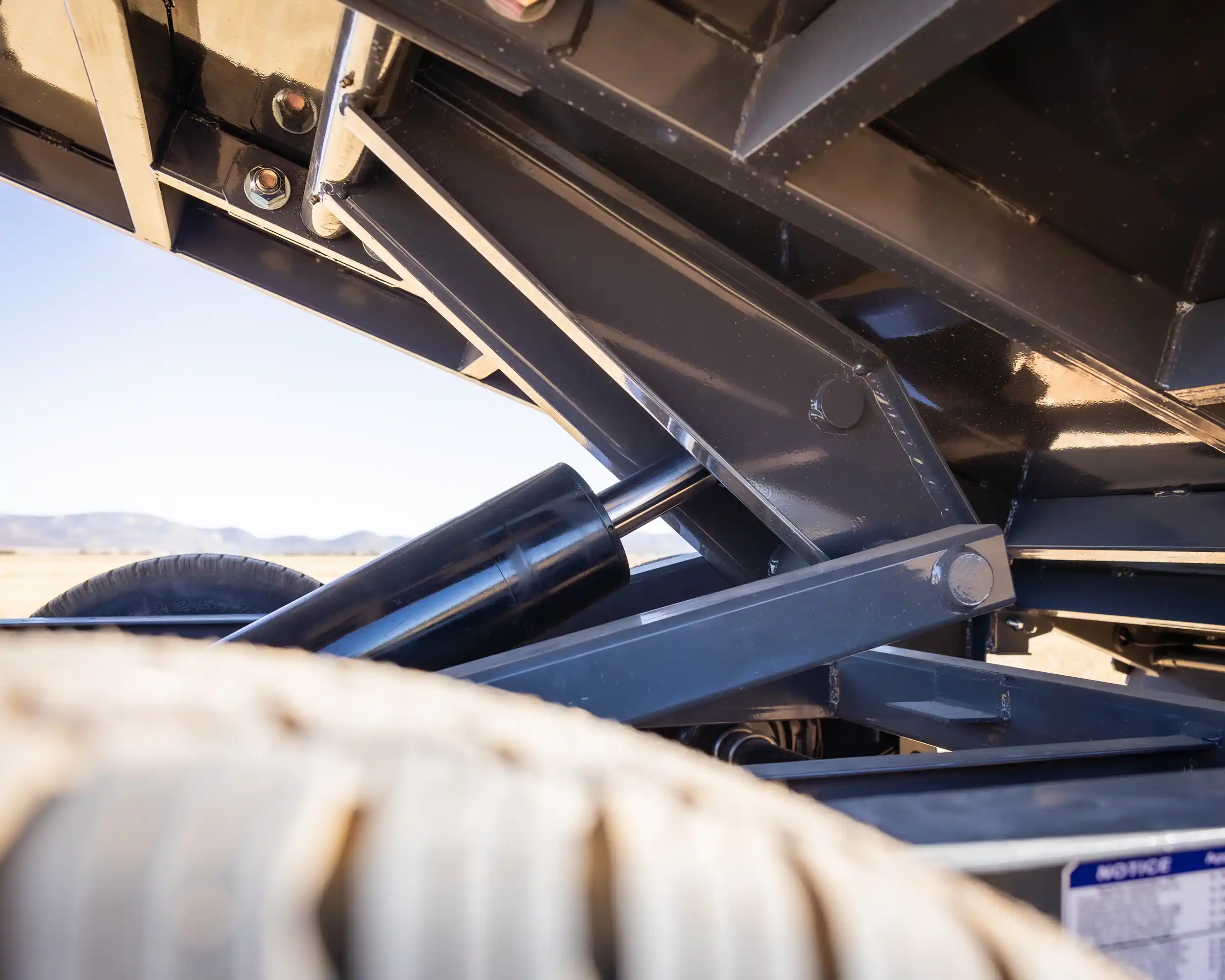 horizon trailers img